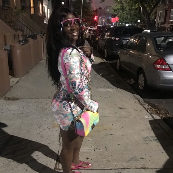 Posh Multi Crossby Purse - Picture 5 of 7